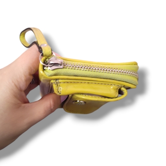 Coach Wallet/ Wristlet in Yellow 💛 - Picture 13 of 14